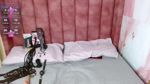 Hilary Ester online show from 8, 4, 2026