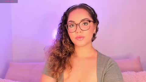 Snapshot of amalia_bennet chatting on 19, 6, 2026 amalia bennet online show from 19, 6, 2026