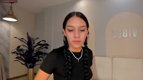 Snapshot of amalia_cruss chatting on 13, 12, 2025 Amalia cruss online show from 13, 12, 2025