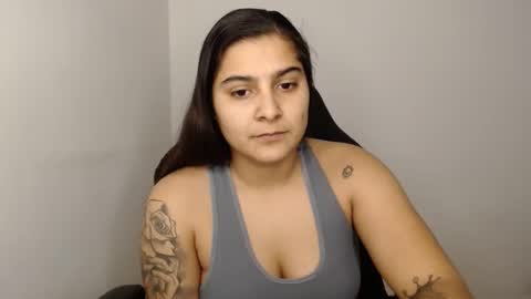 The queen of the biceps  online show from 16, 1, 2025