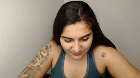 The queen of the biceps  online show from 3, 2, 2025