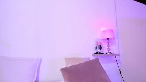 Luisa online show from 4, 3, 2025