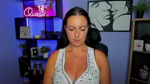 Snapshot of amanda_burn chatting on 6, 7, 2026 Amanda online show from 6, 7, 2026