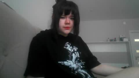 Snapshot of amanda_mia chatting on 13, 4, 2026 amanda_mia online show from 13, 4, 2026