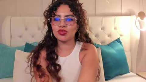 Snapshot of amanda_rios chatting on 6, 5, 2026 Amanda Rios online show from 6, 5, 2026