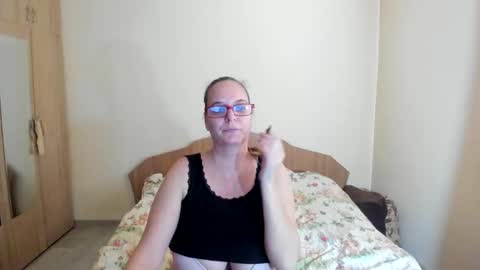 amanda_squirt online show from 18, 2, 2025