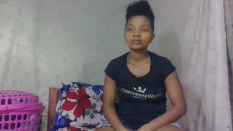 Snapshot of amandaaa25 chatting on 4, 10, 2025 amandaaa25 online show from 4, 10, 2025