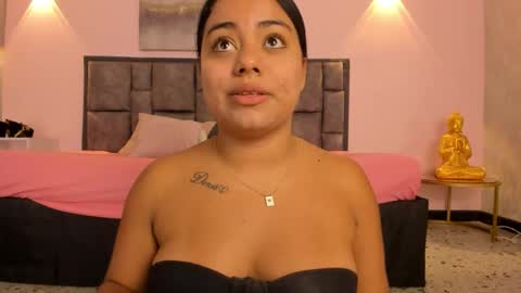 Snapshot of amara_cape chatting on 13, 10, 2025 amara online show from 13, 10, 2025