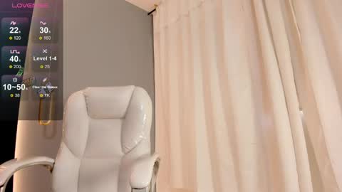 Snapshot of amara_lune chatting on 1, 5, 2026 online show from 1, 5, 2026