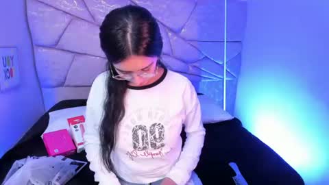Snapshot of amara_velle chatting on 6, 7, 2026 amara velle online show from 6, 7, 2026
