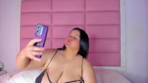 amaranttaylunay online show from 3, 8, 2026