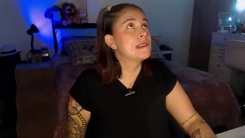 Snapshot of amarat_jolie chatting on 17, 7, 2026 Mila online show from 17, 7, 2026