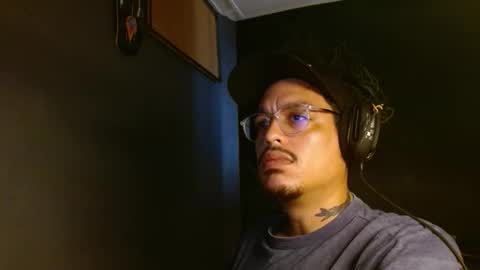 amateurmen33 online show from 10, 4, 2026