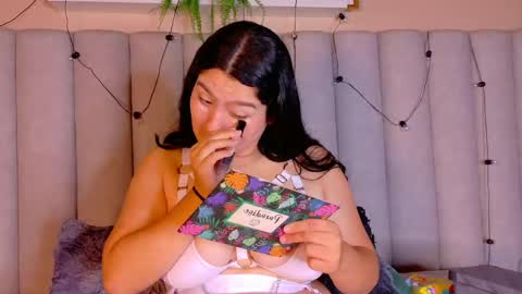Snapshot of amatistasky__ chatting on 12, 5, 2026 AMATISTA online show from 12, 5, 2026