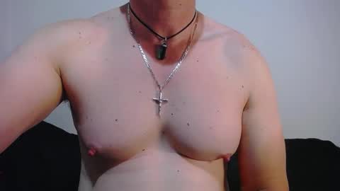 Snapshot of amaya_627 chatting on 1, 2, 2025 AMAYA online show from 1, 2, 2025