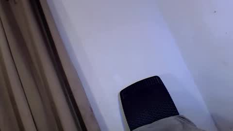 Annika 25yrs old online show from 9, 1, 2026