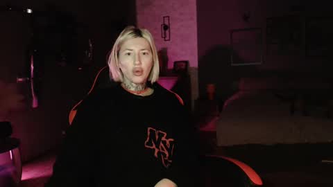 Snapshot of amayamalina chatting on 7, 12, 2024 Malina online show from 7, 12, 2024