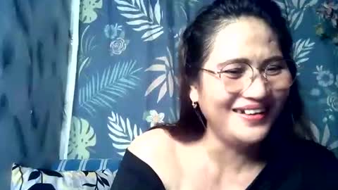 Snapshot of amazing_angel22 chatting on 16, 10, 2025 amazing angel online show from 16, 10, 2025