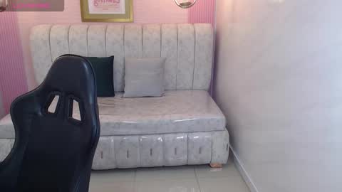 Snapshot of ambar_fox_s chatting on 2, 10, 2025 Ambar online show from 2, 10, 2025