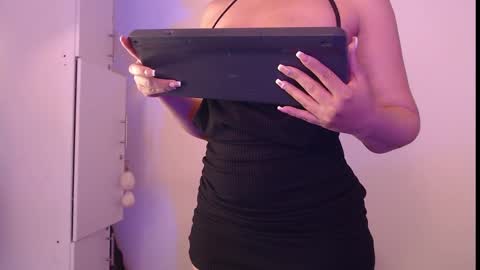 Snapshot of ambar_jonesx chatting on 24, 1, 2025 Ambar Jones online show from 24, 1, 2025