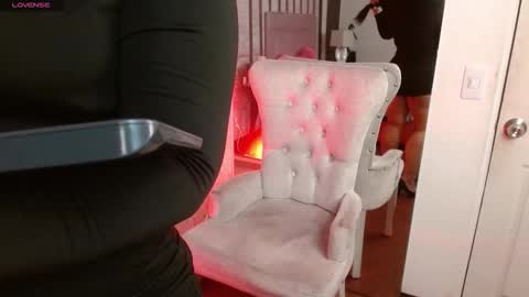 Snapshot of ambar_jonesx chatting on 8, 10, 2025 Ambar Jones online show from 8, 10, 2025