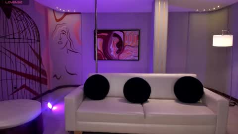 Snapshot of ambarjames_ chatting on 14, 10, 2025 Ambar online show from 14, 10, 2025