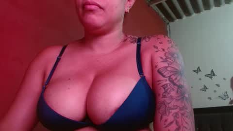 Snapshot of ambarmilf09 chatting on 21, 11, 2025 ambarmilf09 online show from 21, 11, 2025