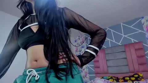 Snapshot of ambarvanucci chatting on 9, 9, 2025 Ambar Vanucci online show from 9, 9, 2025
