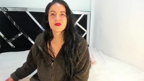   online show from 28, 1, 2025