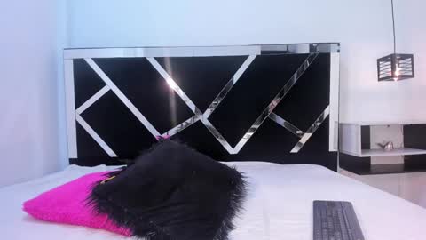   online show from 1, 2, 2025