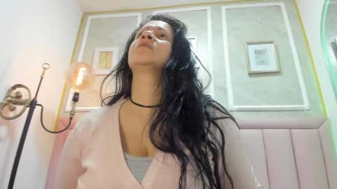   online show from 22, 11, 2025