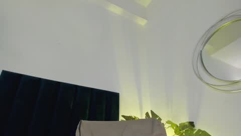 Amber Davis online show from 20, 12, 2024