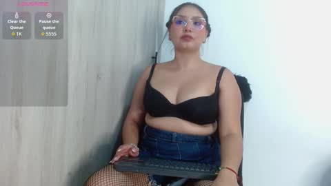 Snapshot of amber__muse chatting on 16, 12, 2025 Amber online show from 16, 12, 2025