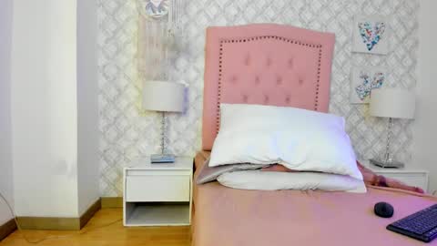 amber bonne online show from 24, 11, 2025