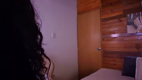Snapshot of amber_curly chatting on 6, 7, 2026 amber_curly online show from 6, 7, 2026