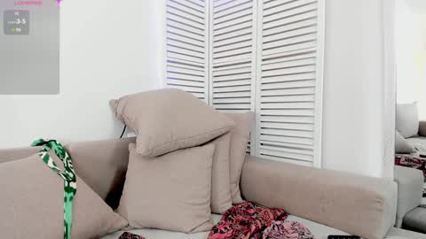 Amber online show from 1, 2, 2025