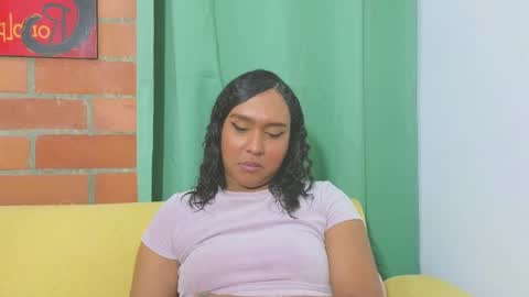 Snapshot of amber_lee20 chatting on 4, 12, 2024 LUISA online show from 4, 12, 2024