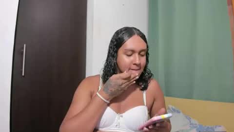 Snapshot of amber_lee20 chatting on 24, 12, 2024 LUISA online show from 24, 12, 2024