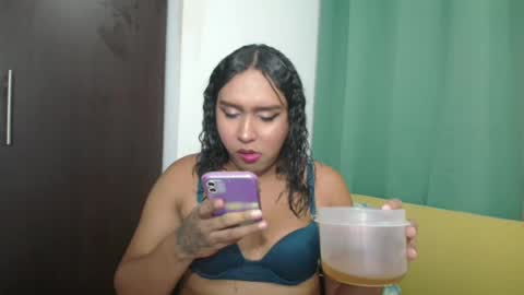 Snapshot of amber_lee20 chatting on 9, 1, 2025 LUISA online show from 9, 1, 2025