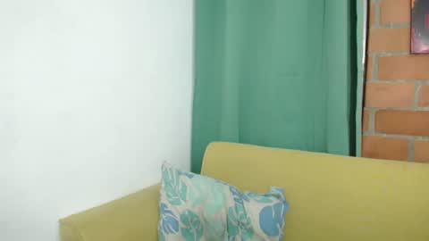 Snapshot of amber_lee20 chatting on 18, 1, 2025 LUISA online show from 18, 1, 2025