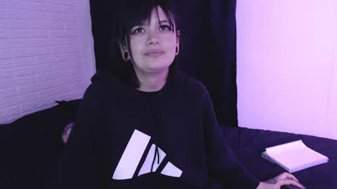 Snapshot of amber_rouss chatting on 10, 12, 2024 ROUSS online show from 10, 12, 2024