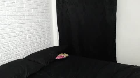 Snapshot of amber_rouss chatting on 3, 1, 2025 ROUSS online show from 3, 1, 2025