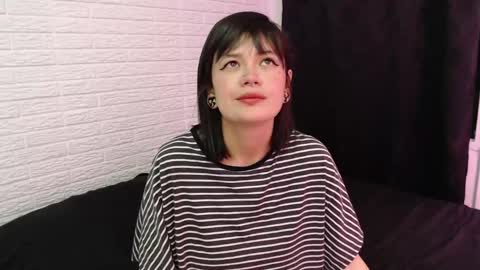 Snapshot of amber_rouss chatting on 17, 1, 2025 ROUSS online show from 17, 1, 2025