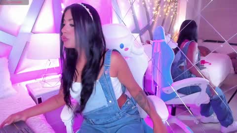 Snapshot of amber_villalobos chatting on 14, 1, 2025 Tell me Amber online show from 14, 1, 2025