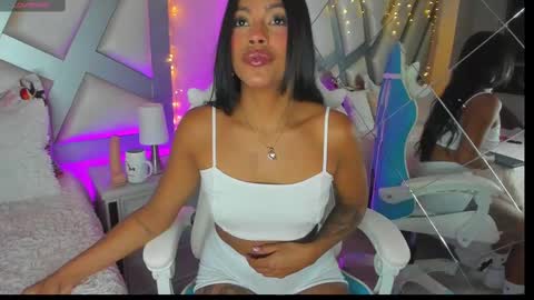 Snapshot of amber_villalobos chatting on 13, 2, 2025 Tell me Amber online show from 13, 2, 2025