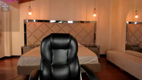  Amber   online show from 30, 3, 2026