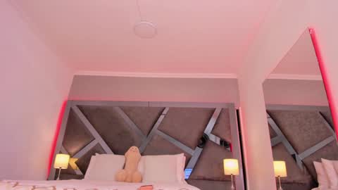 Amber  online show from 30, 1, 2025