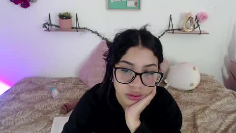 Amber Jeong online show from 2, 1, 2025