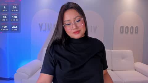 Snapshot of amberlewis_ chatting on 8, 2, 2025 Amber online show from 8, 2, 2025