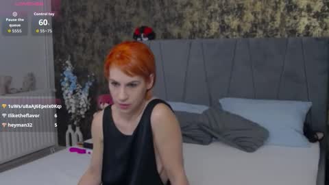 Snapshot of amberminxy chatting on 19, 11, 2025 AmberMinxy online show from 19, 11, 2025